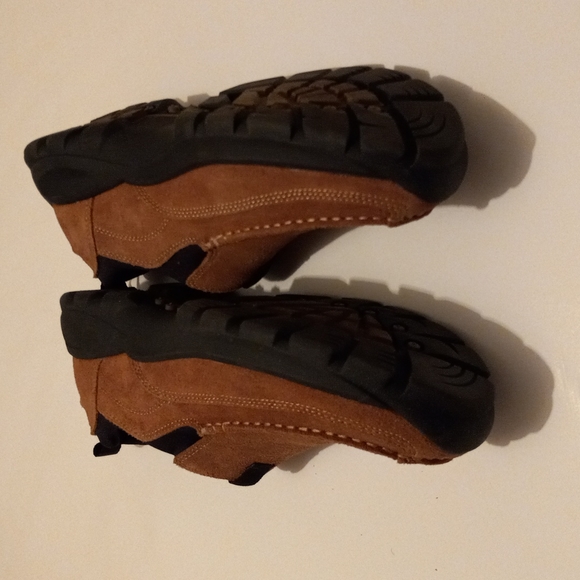 Lands End Men's Suede Slip On Shoes - Picture 8 of 8